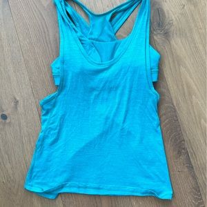 Lululemon tank with built in sports bra